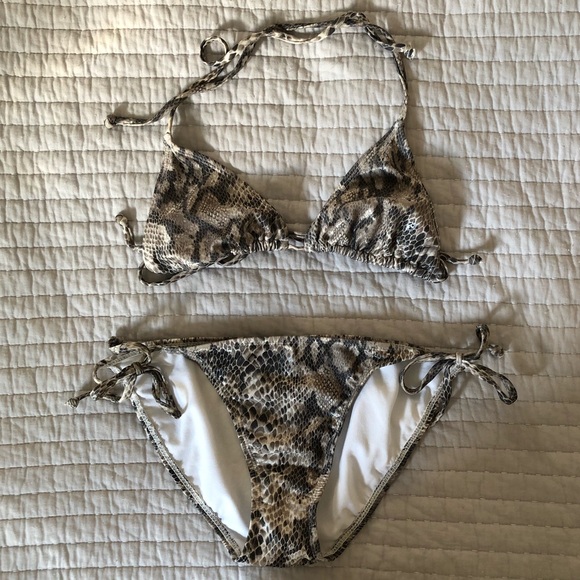 Old Navy Other - 👙3 for $30 Old Navy String Bikini